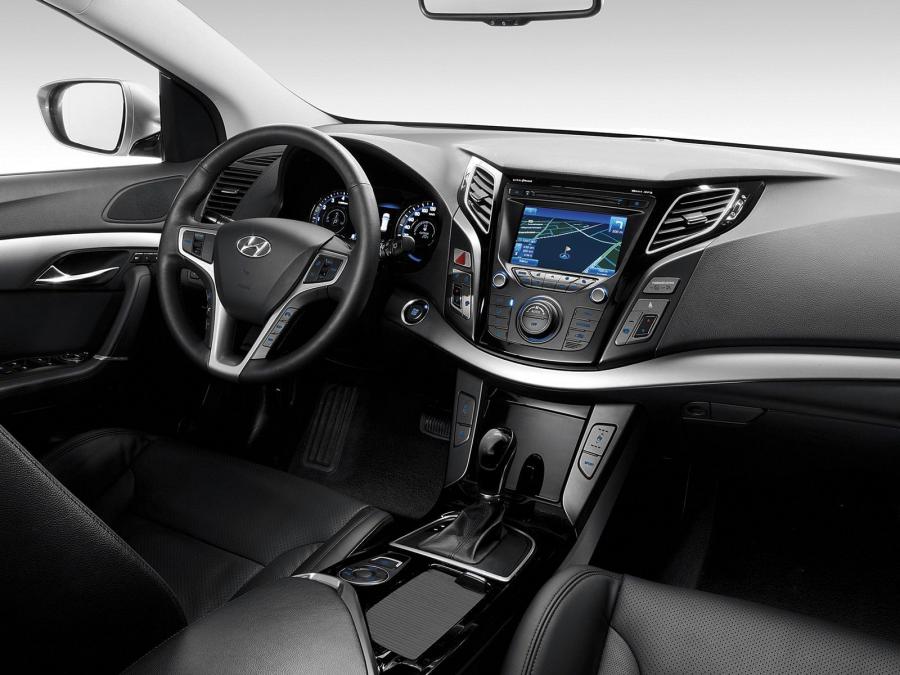  Hyundai i40 Wagon 2011 года  (фото 16 из 30)